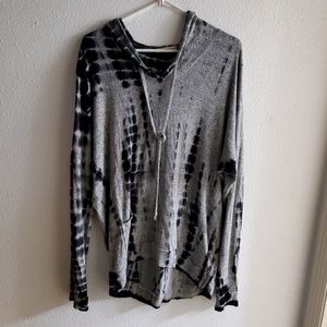 Tye dye oversized black and gray lightweight hoodi